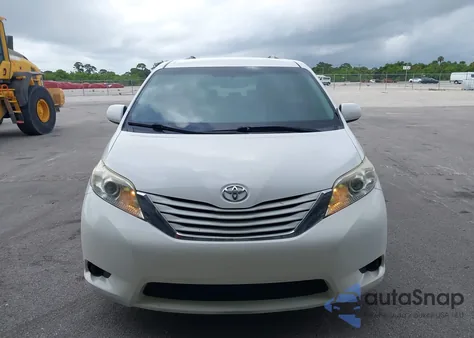 2017 Toyota Sienna Le 8 Passenger from USA, damaged, VIN 5TDKZ3DC5HS822953